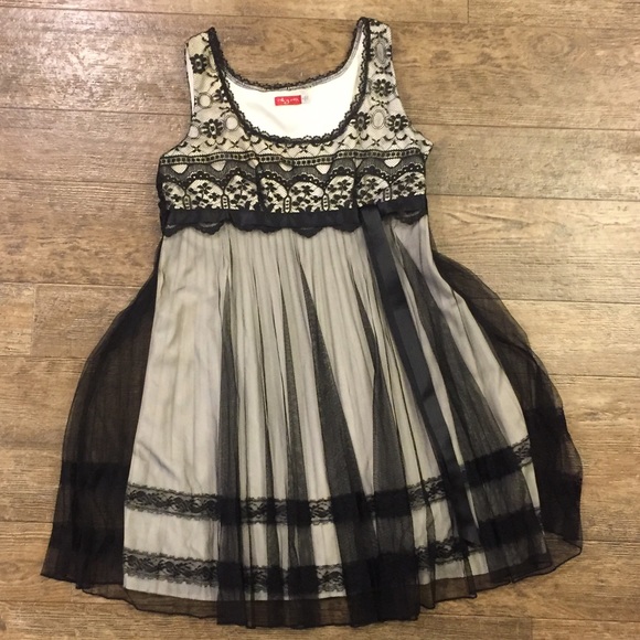 Ruby Rox Dresses & Skirts - NWOT black and white formal dress